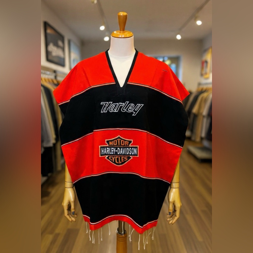 Harley-Davidson Vibrant Red Knitwear